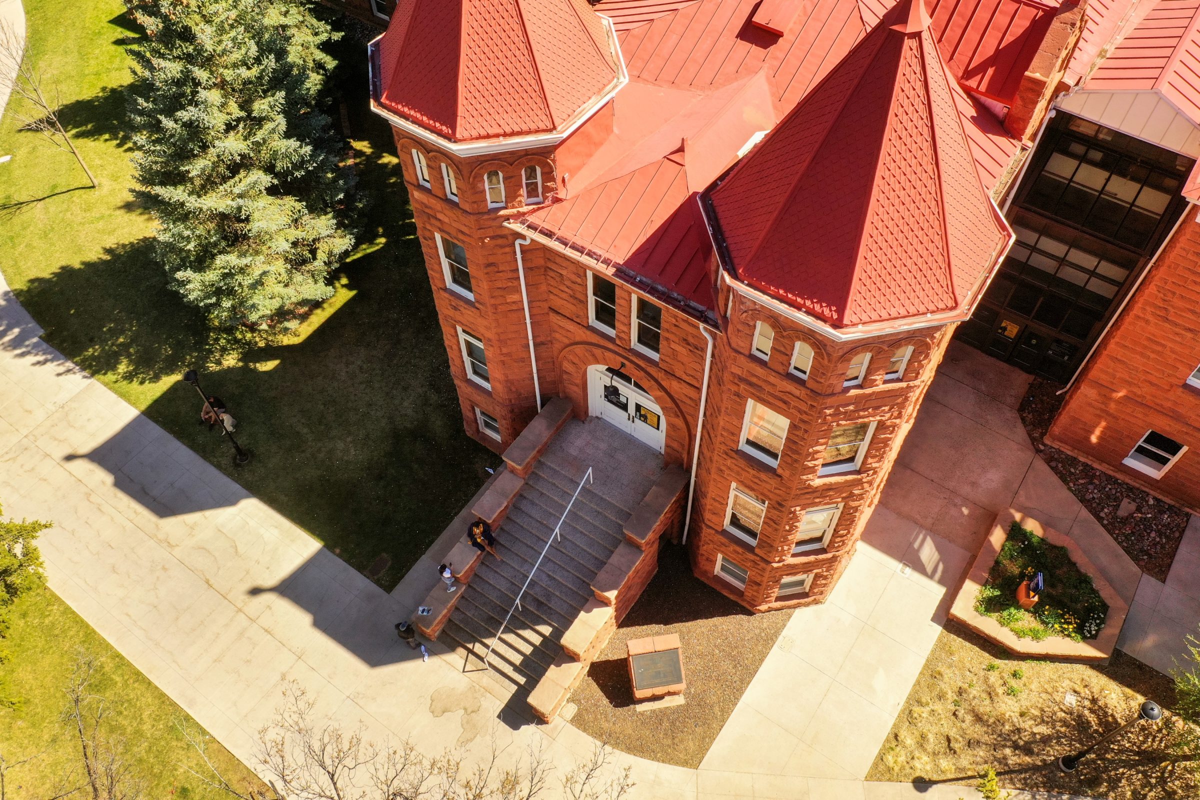 Overhead drone shot of a campus building.