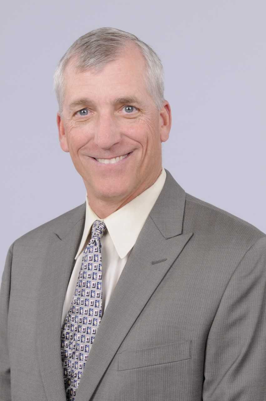 Headshot of Scott Hanson.