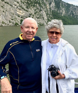 Portrait of Sharon and Ron Mayes.