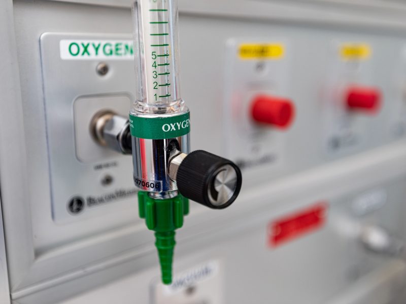 Closeup of oxygen dispenser.